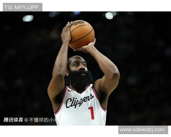 詹姆斯哈登的篮球之路与职业生涯的辉煌成就探讨 詹姆斯哈登的篮球之路与职业生涯的辉煌成就探讨