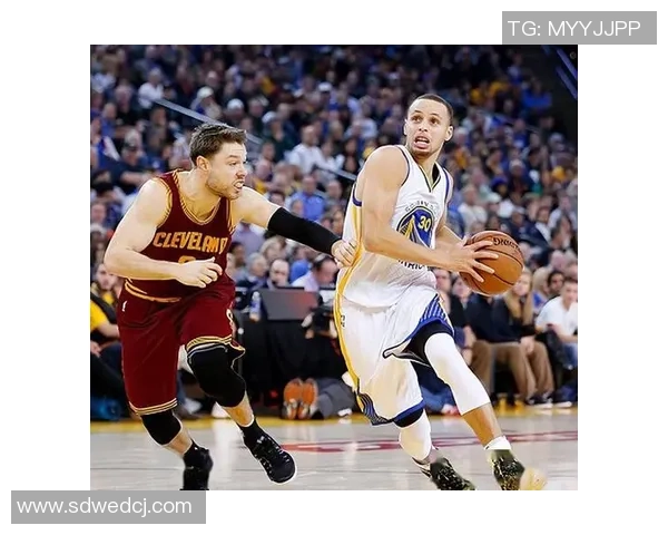 2015年骑士与勇士精彩对决视频直播回顾与分析